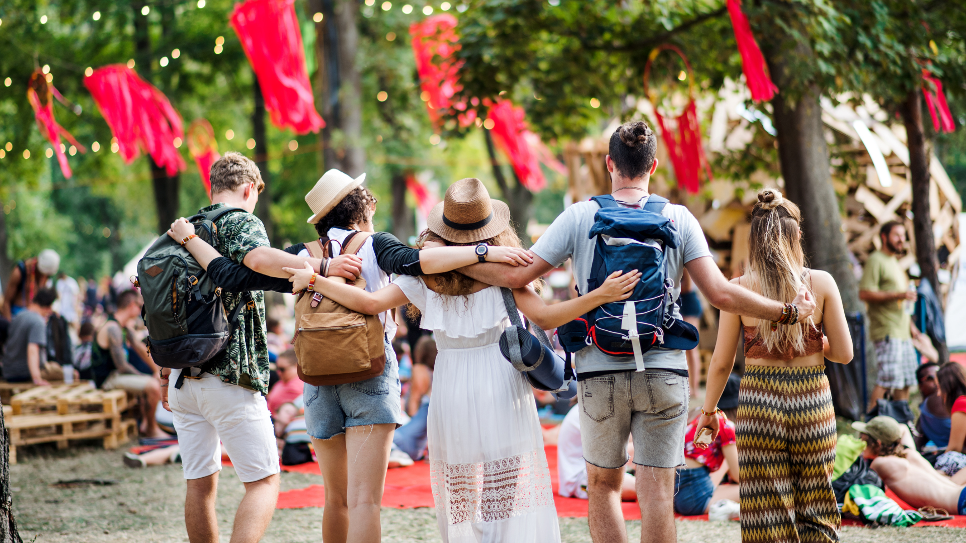 Festiwalowe ABC – jak czerpać pełnię radości z letnich imprez muzycznych 